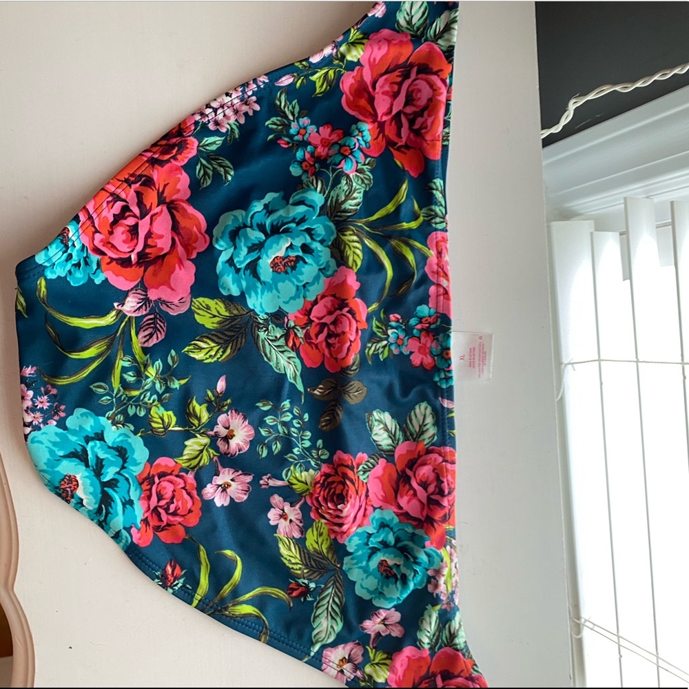Floral bikini bottoms